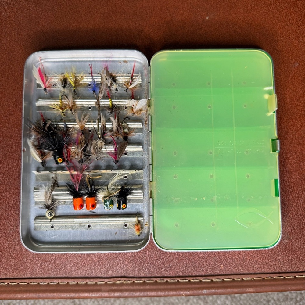 Vintage Fly Fishing flys in Perrine case